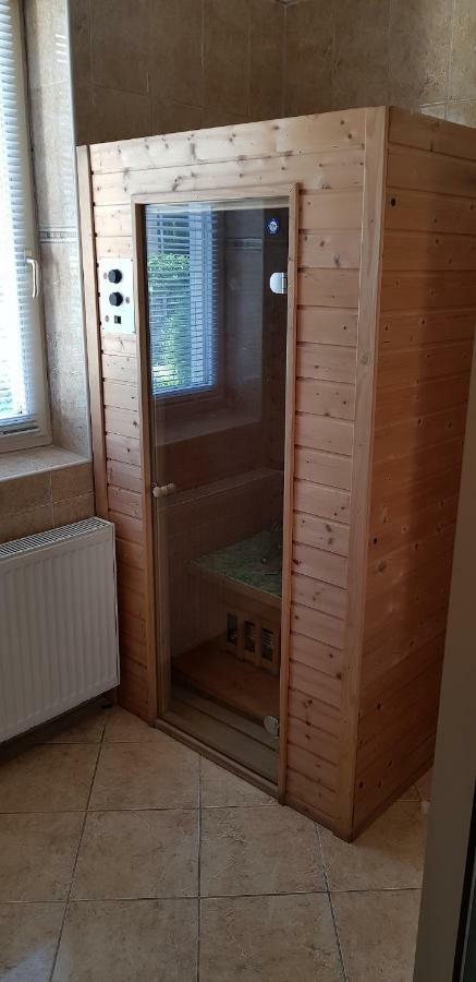Villa Maria Apartman Miskolc Ngoại thất bức ảnh