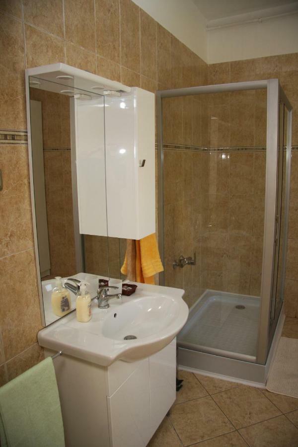 Villa Maria Apartman Miskolc Ngoại thất bức ảnh