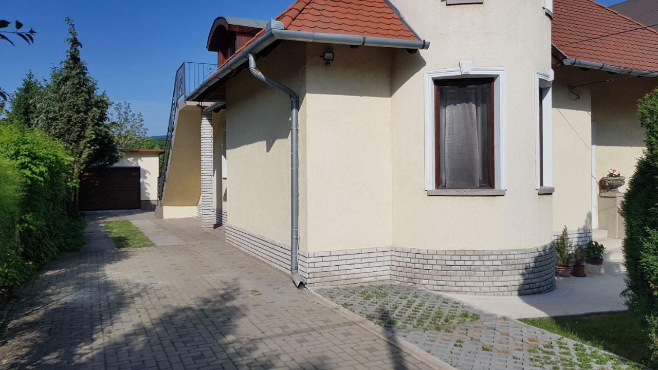 Villa Maria Apartman Miskolc Ngoại thất bức ảnh