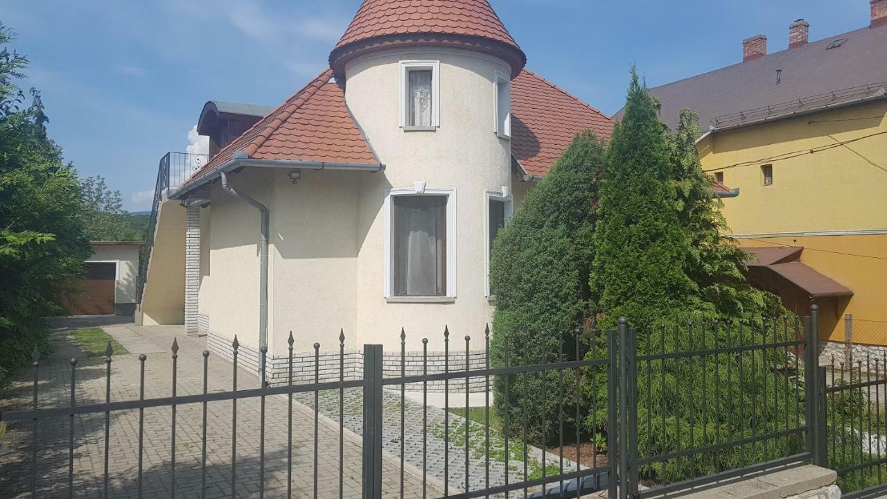 Villa Maria Apartman Miskolc Ngoại thất bức ảnh